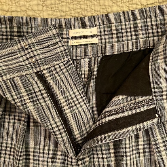 Urban Outfitters High Waisted Plaid Pleated Trouser S - Picture 9 of 15